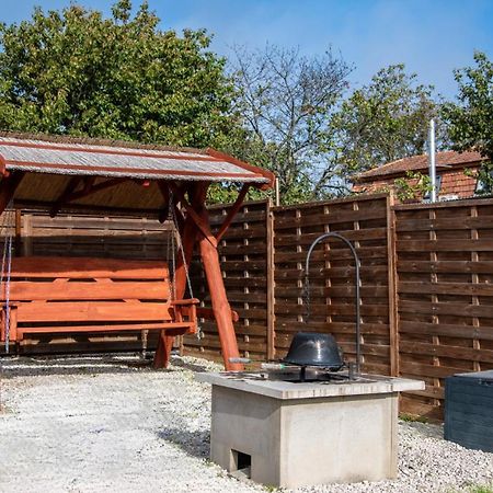 Romantic Jacuzzi Hideaway Near Heviz Rezi Eksteriør billede