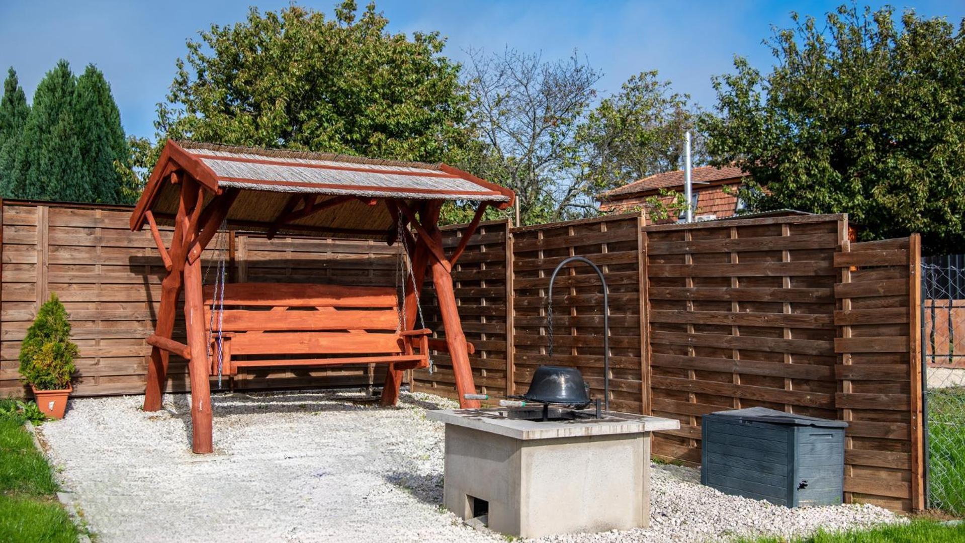 Romantic Jacuzzi Hideaway Near Heviz Rezi Eksteriør billede