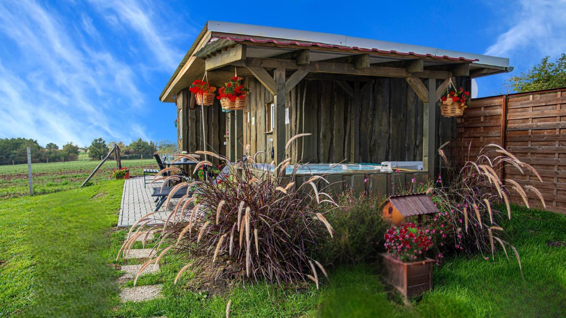 Romantic Jacuzzi Hideaway Near Heviz Rezi Eksteriør billede